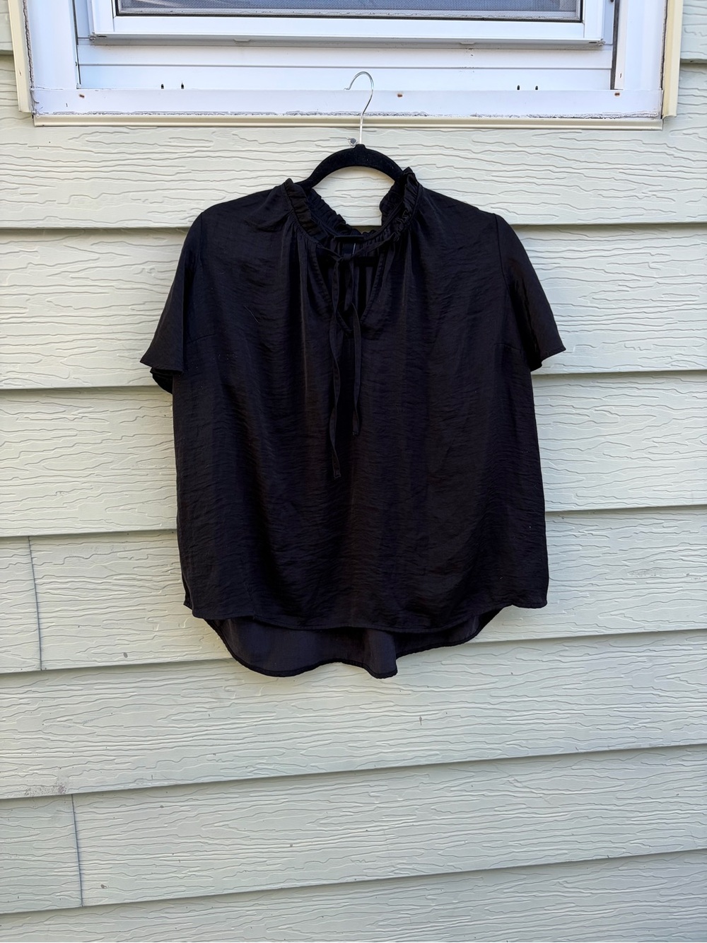 torrid Black Ruffle Tie-Neck Short Sleeve Blouse